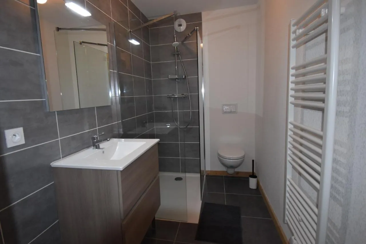 Apartment Vaujanylocations - La Cabane De Maurice